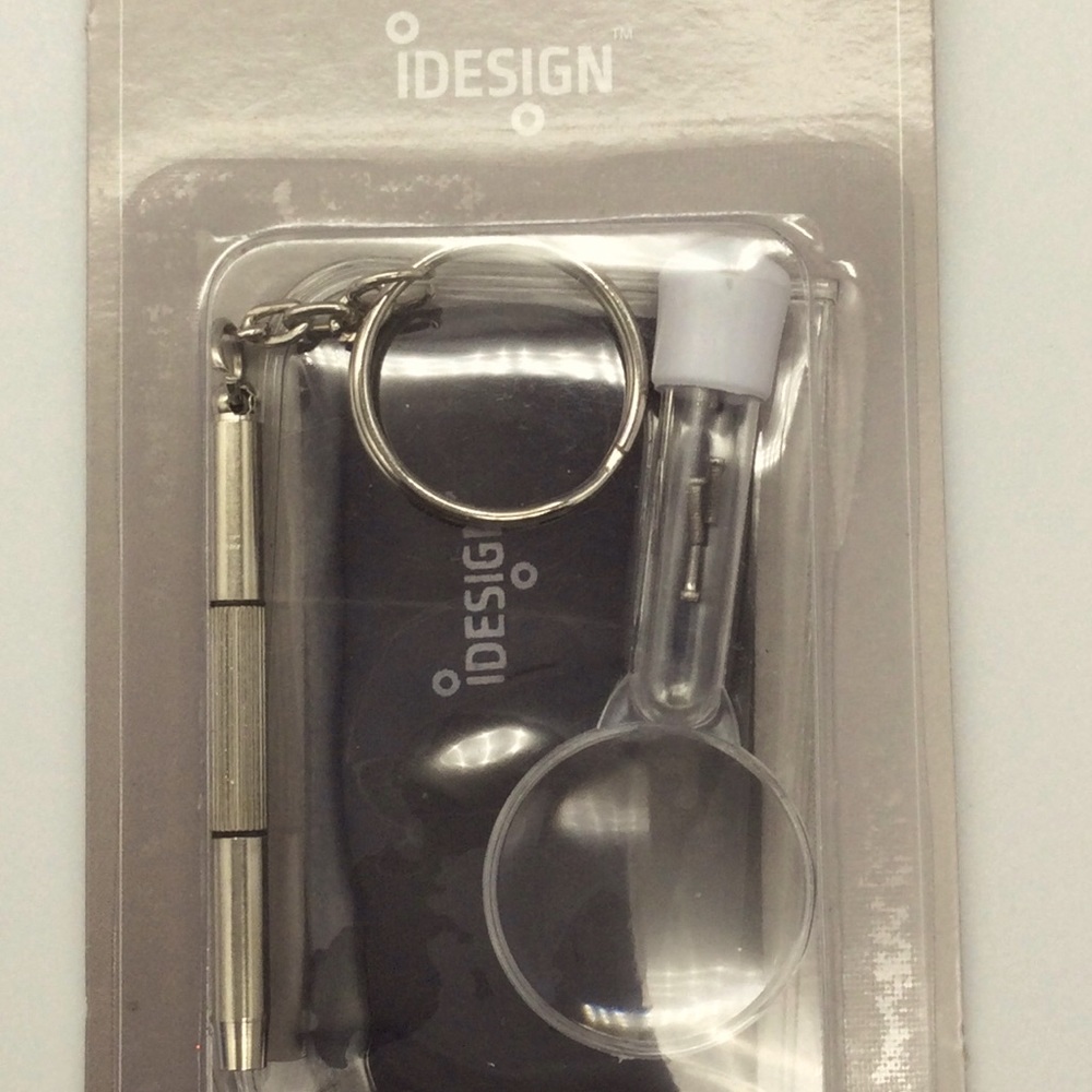 - I Design eyeglass kit. New